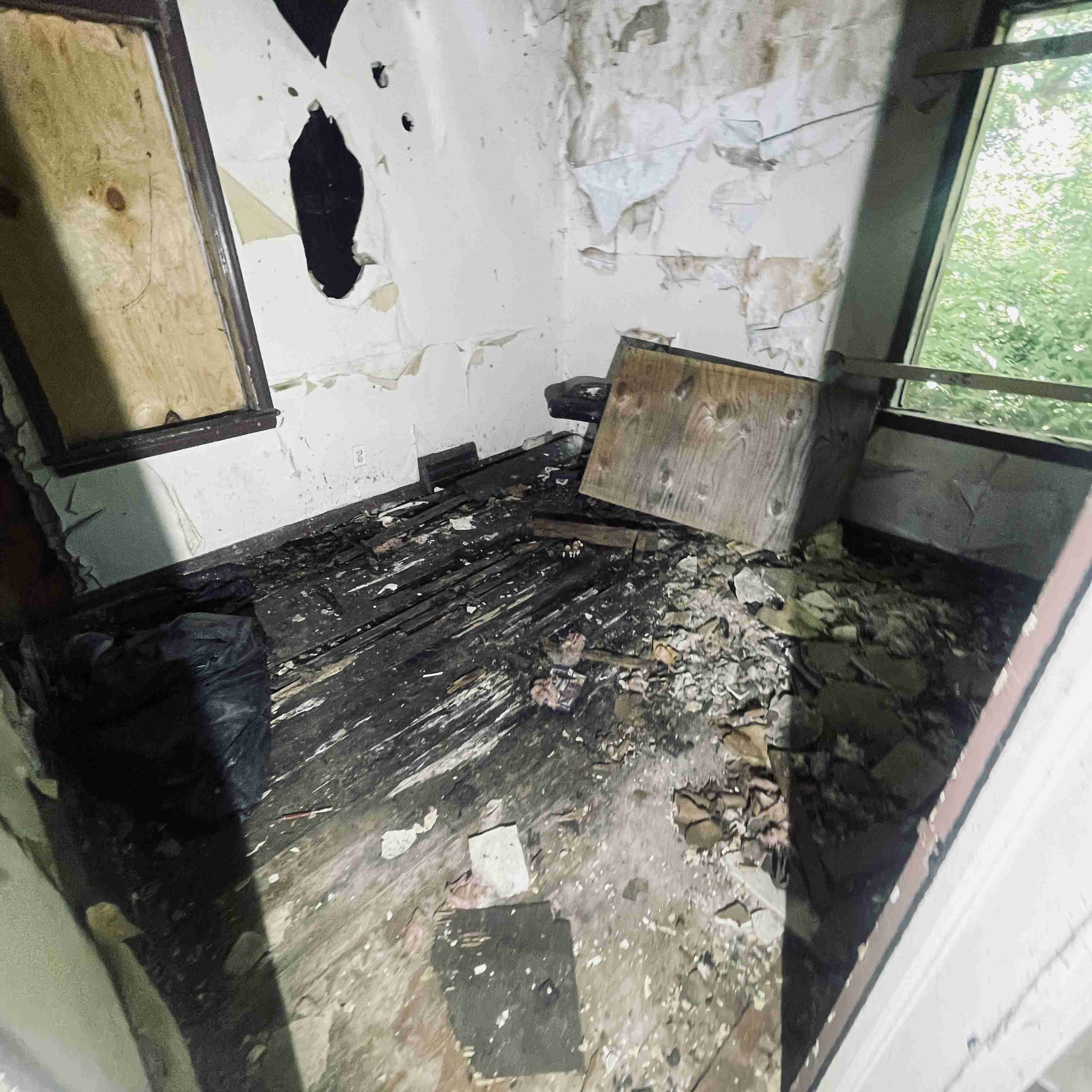 11706 Auburn (30).jpg